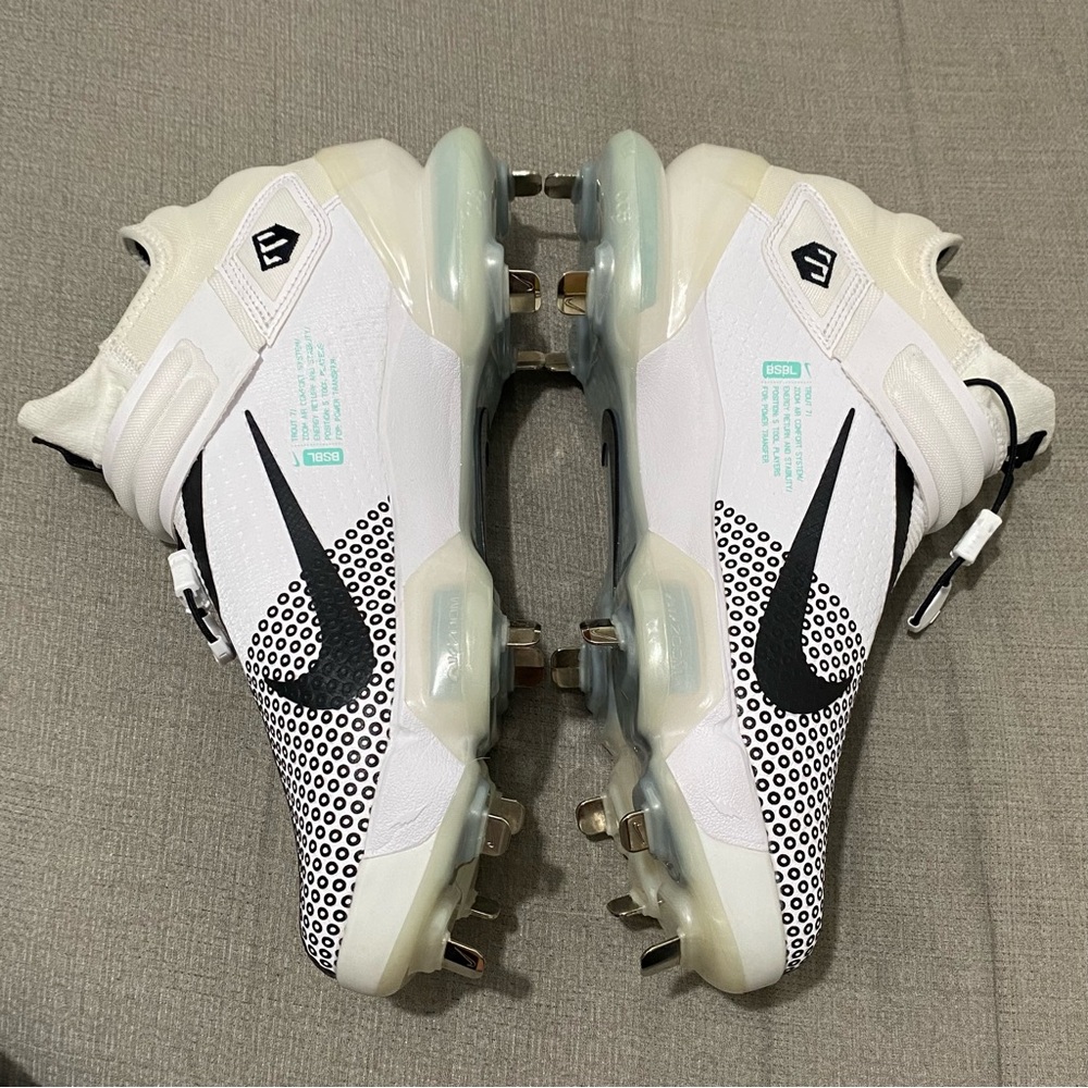 Nike Trout 7 Baseball Cleats - Picture 3 of 7